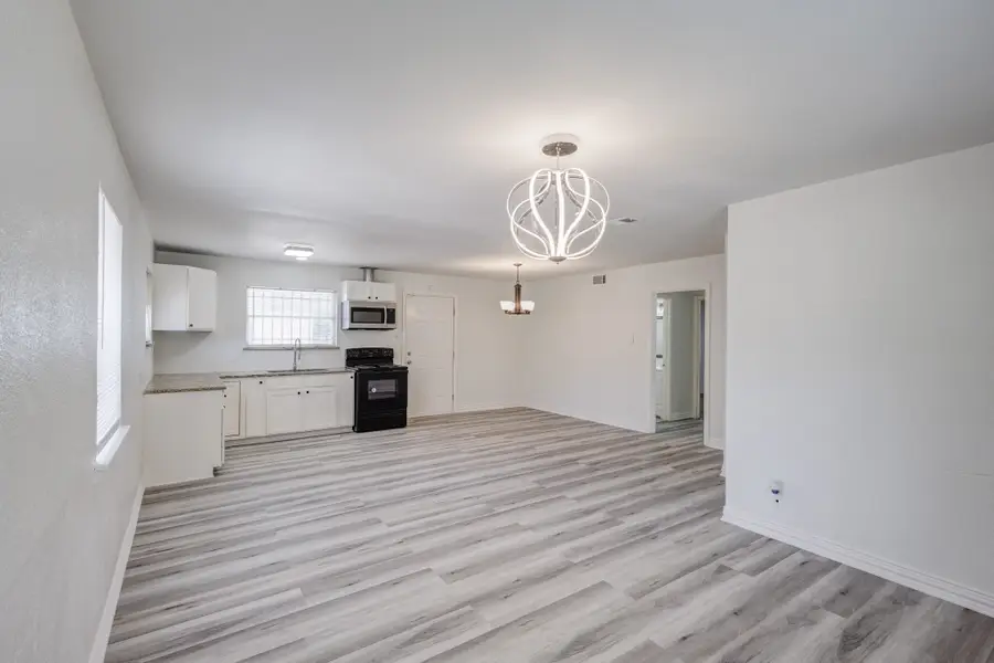 2306 Clover Ridge Drive, Dallas, TX 75216 - Image #3