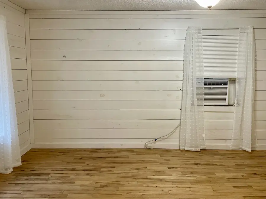 711 Denver Street, Alvord, TX 76225 - Image #2