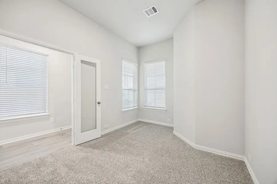 3925 Allred Drive, Heartland, TX 75114 - Image #3