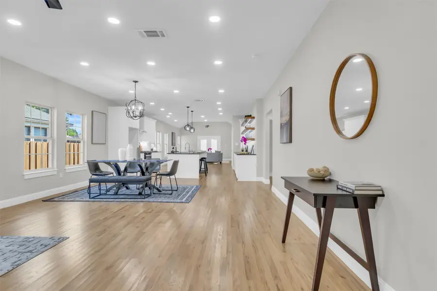 202 S Oak Cliff Boulevard, Dallas, TX 75208 - Image #3