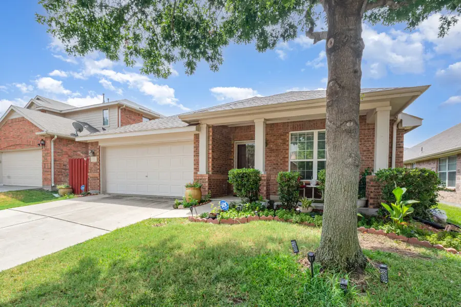 1612 Nighthawk Drive, Little Elm, TX 75068 - Image #2