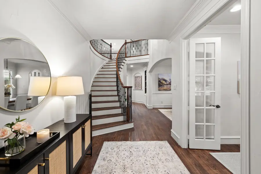 6218 Lakeshore Drive, Dallas, TX 75214 - Image #2