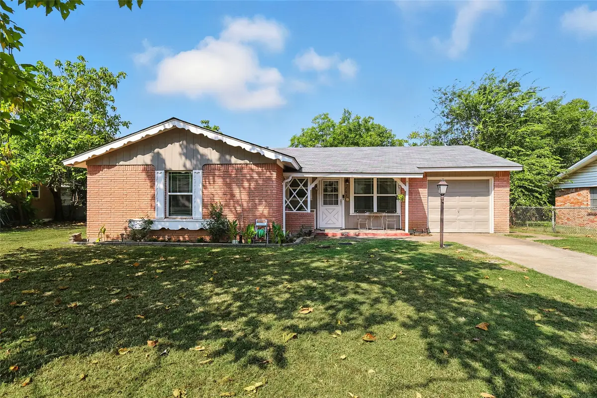 703 Paula Street, Kennedale, TX 76060 - Image #1