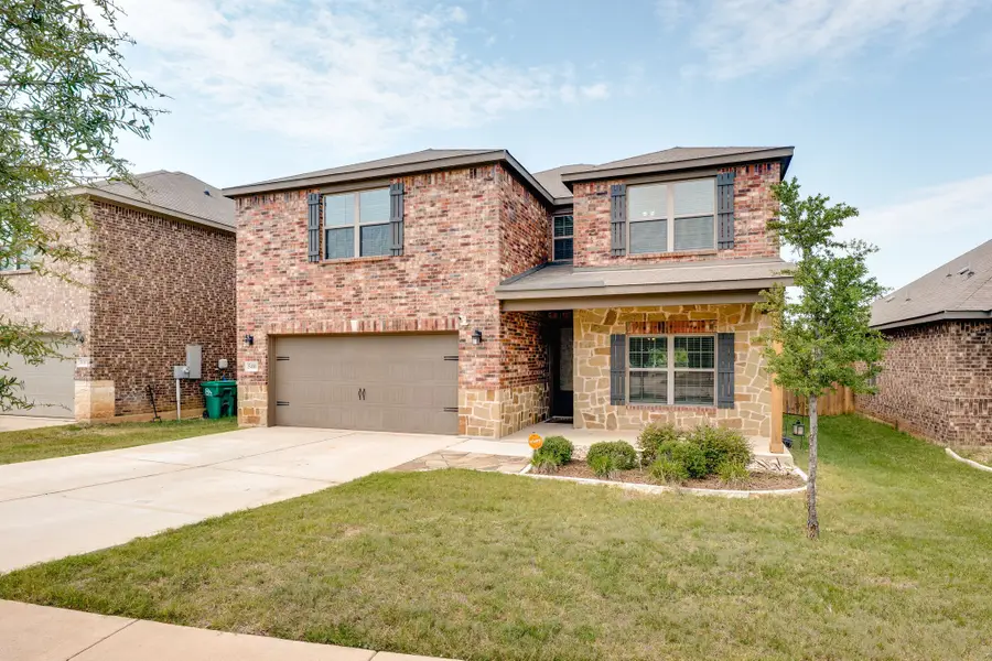 5401 Songbird Trail, Denton, TX 76207 - Image #2