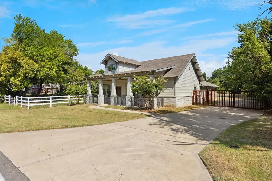 404 W 3rd Street, Kennedale, TX 76060 - Image #2