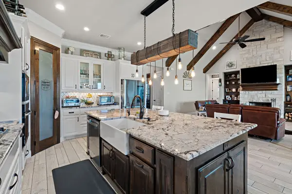 3032 Perkins Lane, Weatherford, TX 76088