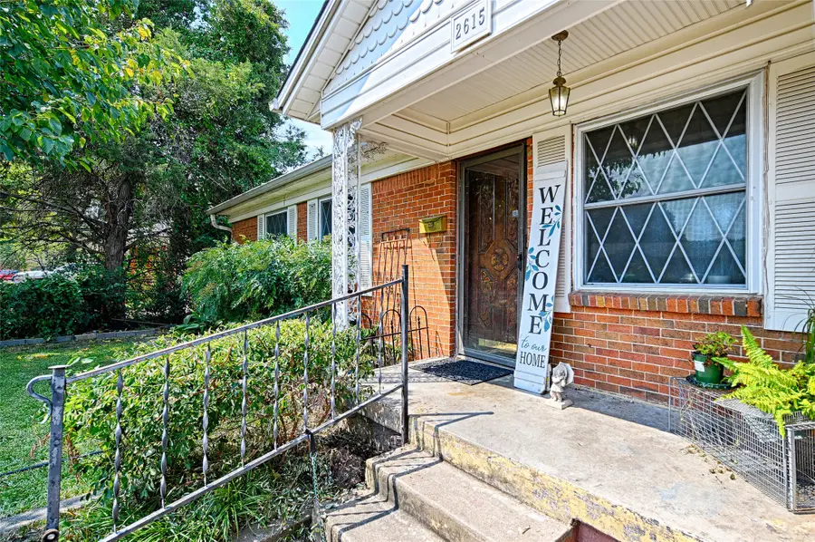 2615 Newton Circle W, Irving, TX 75062 - Image #3