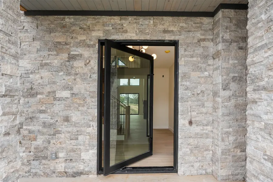 217 Autumn Wood Trail, Gun Barrel City, TX 75156 - Image #2