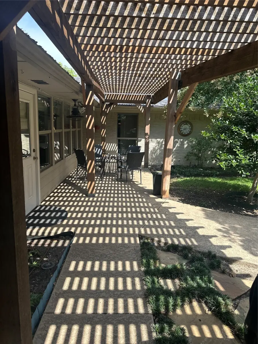 6622 Regalbluff Drive, Dallas, TX 75248 - Image #2