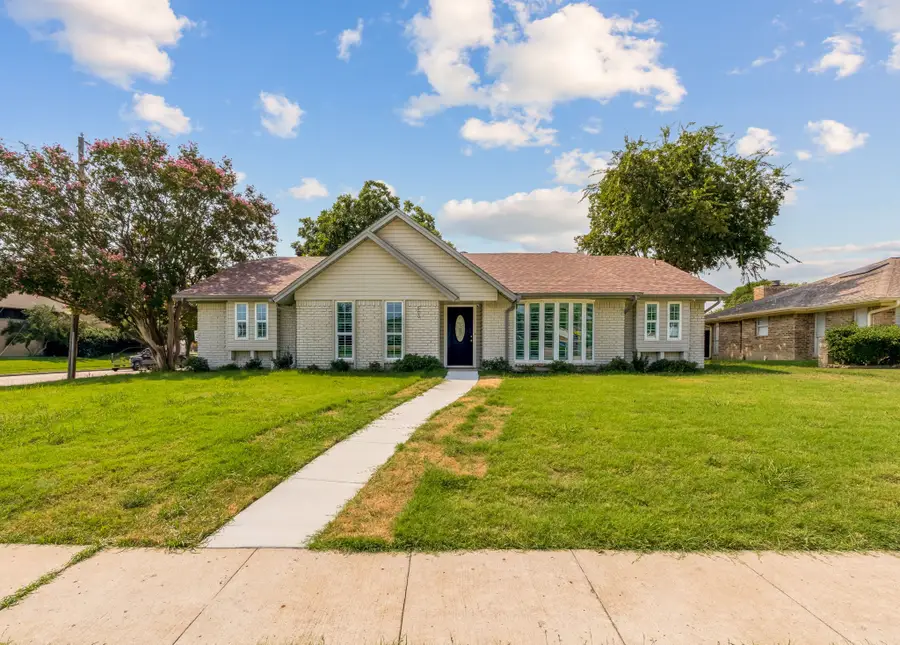 900 Lexington Drive, Plano, TX 75075 - Image #2