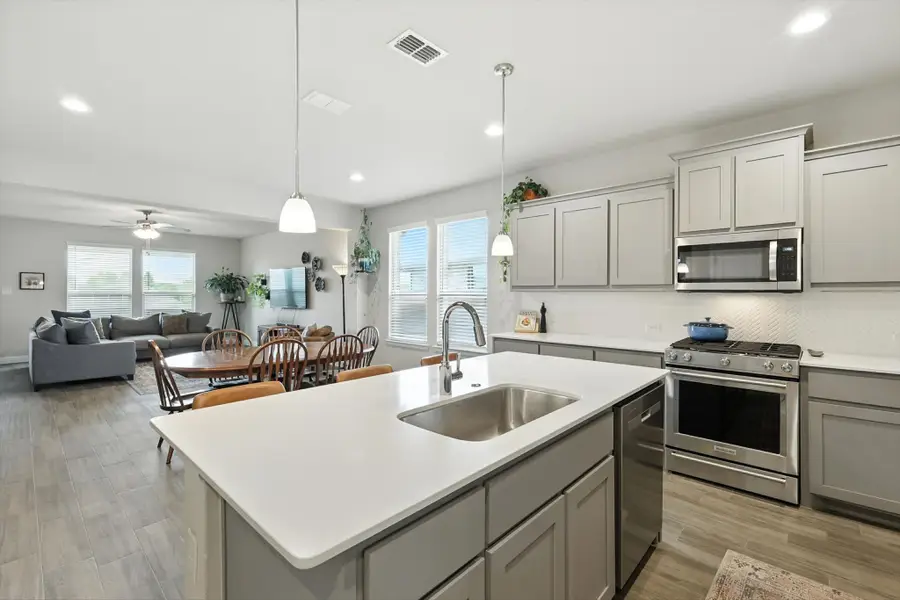 505 Big Horn Pass, Denton, TX 76210 - Image #2