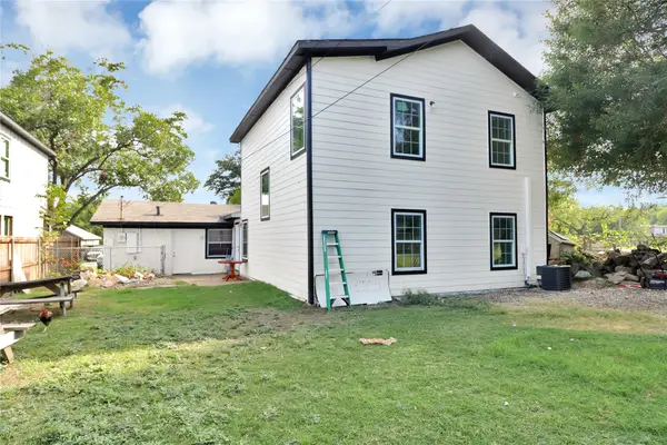 1938 El Paso Street, Grand Prairie, TX 75051