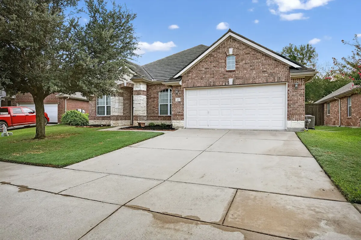 15672 Sweetpine Lane, Justin Roanoke, TX 76262 - Image #1