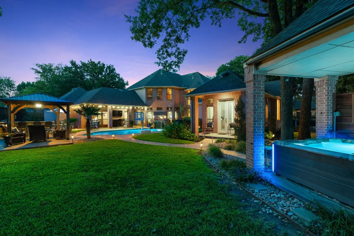 7208 Riverbrook Court, Arlington, TX 76001 - Image #1