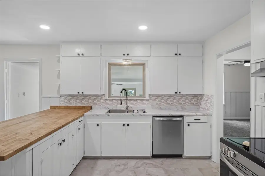 252 E Main Street, Van, TX 75790 - Image #2