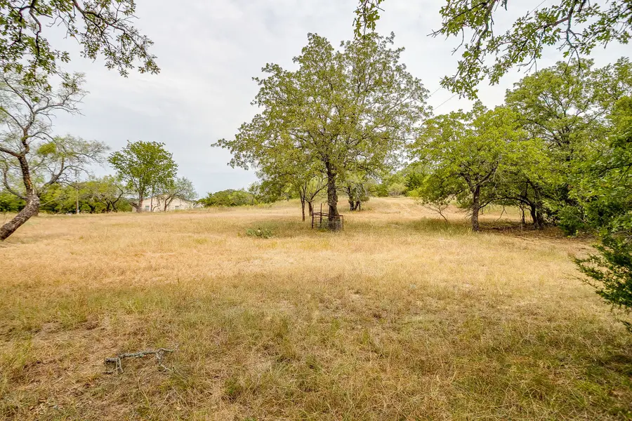 205 Pheasant Run, Sunset, TX 76270 - Image #3