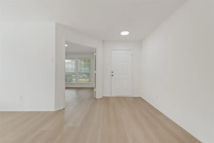 9105 Oldwest Trail, Fort Worth, TX 76131 - Image #3