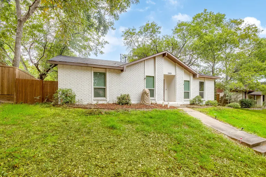 2909 Clover Valley Drive, Garland, TX 75043 - Image #2