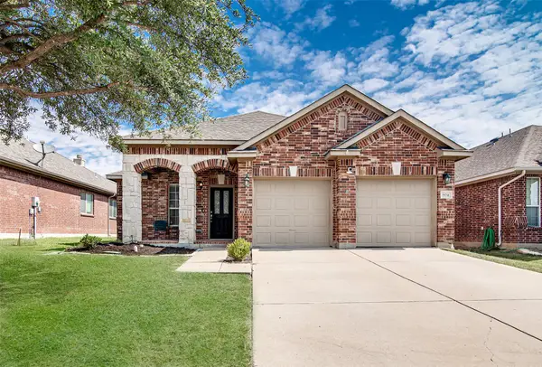 904 Sheryn Drive, Burleson, TX 76028