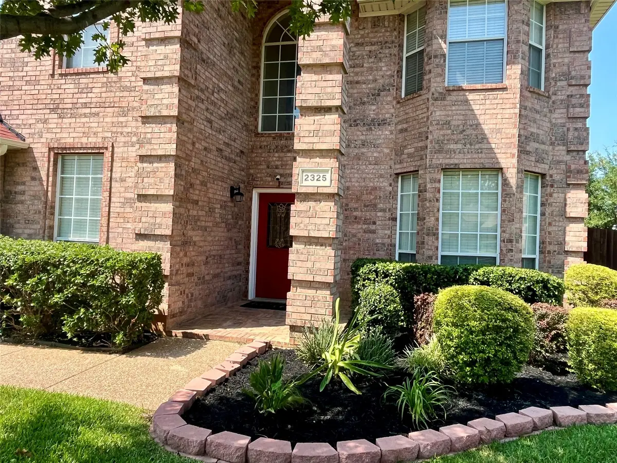 2325 Denham Drive, Arlington, TX 76001 - Image #1