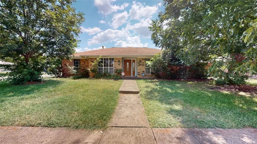 602 Brookfield Drive, Garland, TX 75040 - Image #2