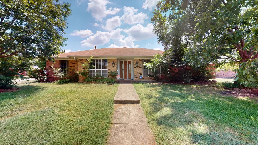 602 Brookfield Drive, Garland, TX 75040 - Image #3