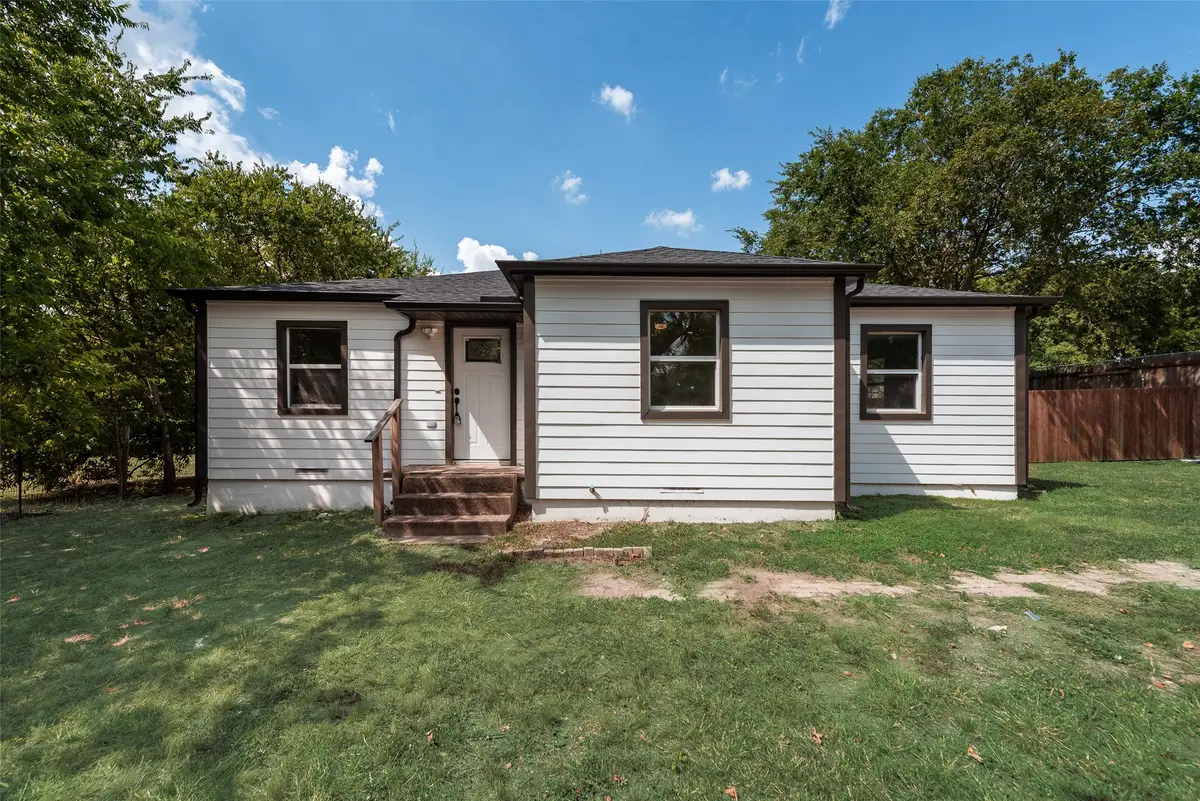 409 E Parkerville Road, Desoto, TX 75115 - Image #1