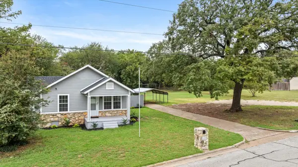1007 W Water Street, Weatherford, TX 76086