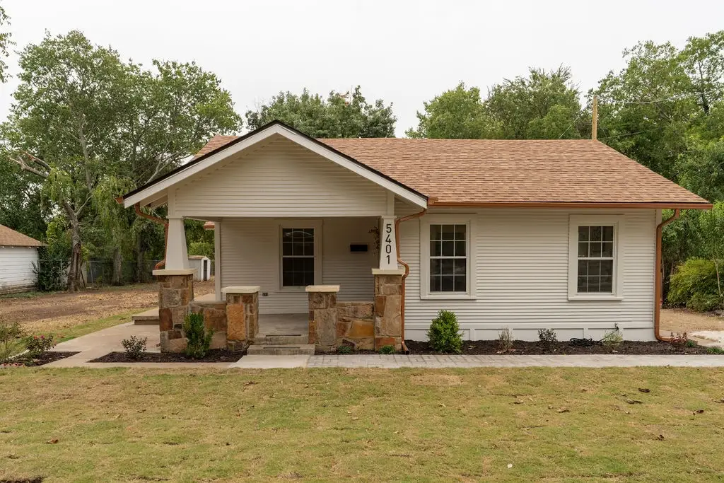 5401 Baylor Avenue, River Oaks, TX 76114 - Image #1