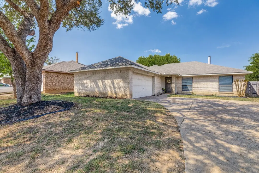 2600 Echo Point Drive, Fort Worth, TX 76123 - Image #1
