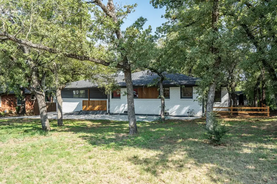 5917 Yosemite Drive, Fort Worth, TX 76112 - Image #3