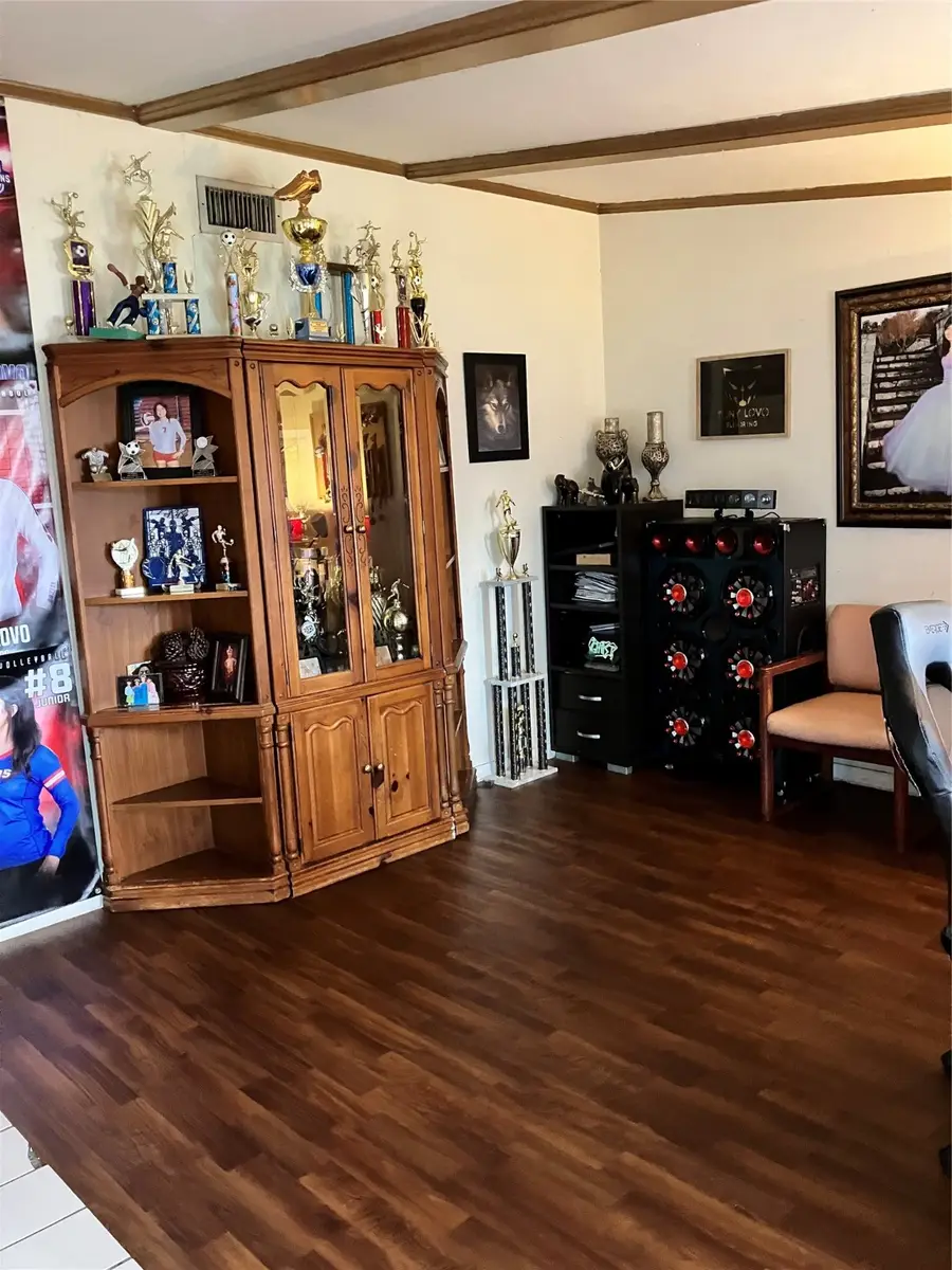 402 Duke Street, Garland, TX 75043 - Image #3