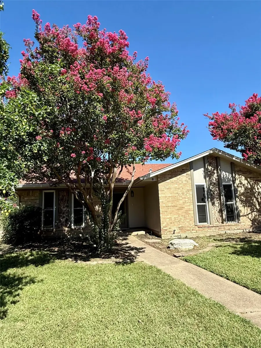 4 Robins Nest Drive, Hickory Creek, TX 75065 - Image #2