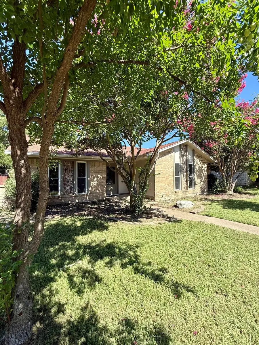 4 Robins Nest Drive, Hickory Creek, TX 75065 - Image #3