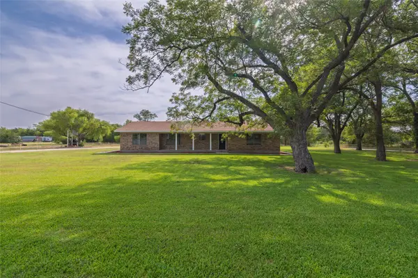 2566 County Road 147, Gainesville, TX 76240
