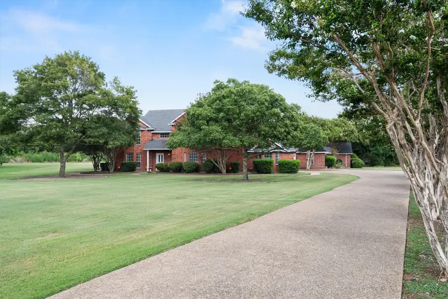 126 Vintage Drive, Waxahachie, TX 75165 - Image #3
