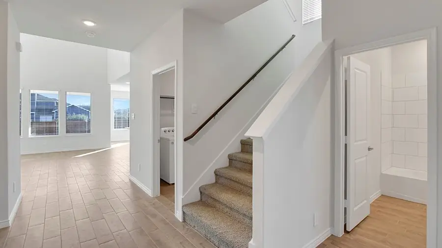 2812 Bluebird Court, Arlington, TX 76015 - Image #2