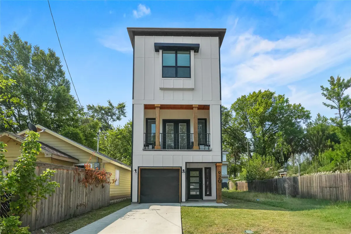 920 Muncie Avenue, Dallas, TX 75212 - Image #1