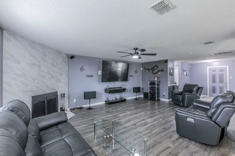 3239 Poppy Place, Lancaster, TX 75134 - Image #2