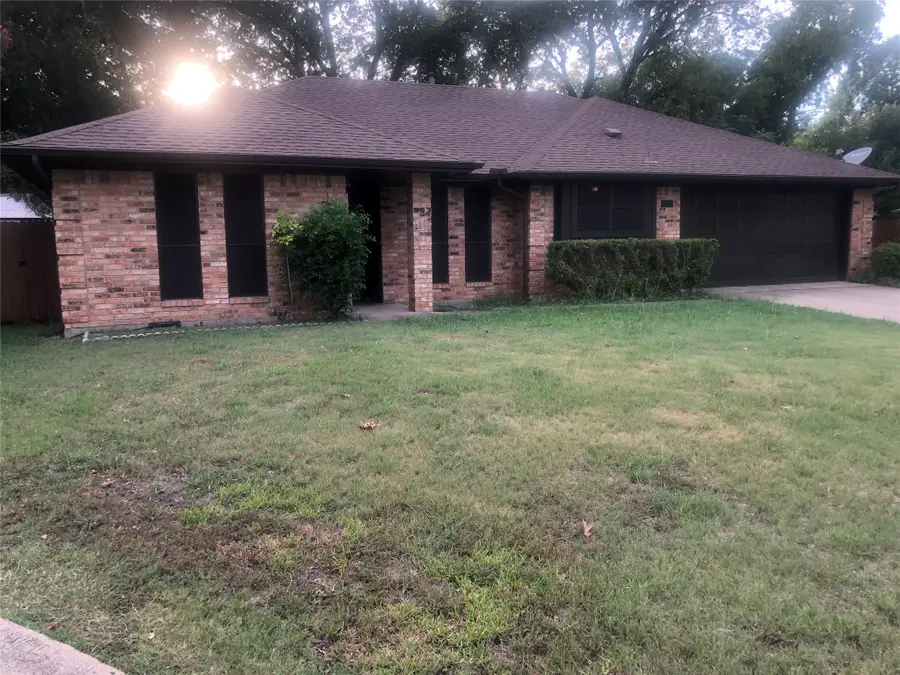 703 Tyler Court, Duncanville, TX 75137 - Image #2