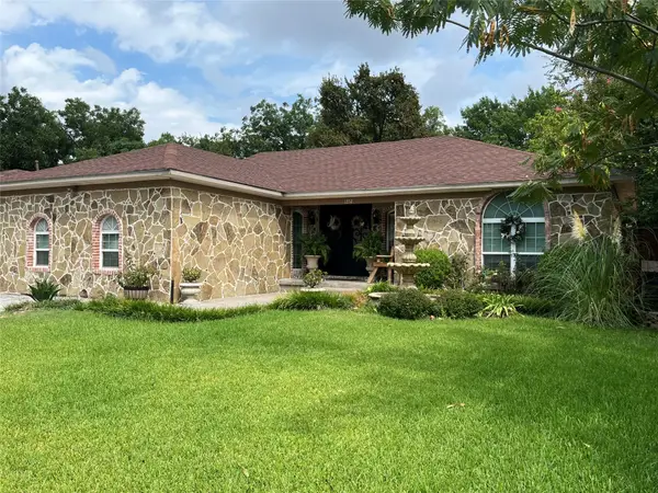 1352 Gillette Street, Dallas, TX 75217