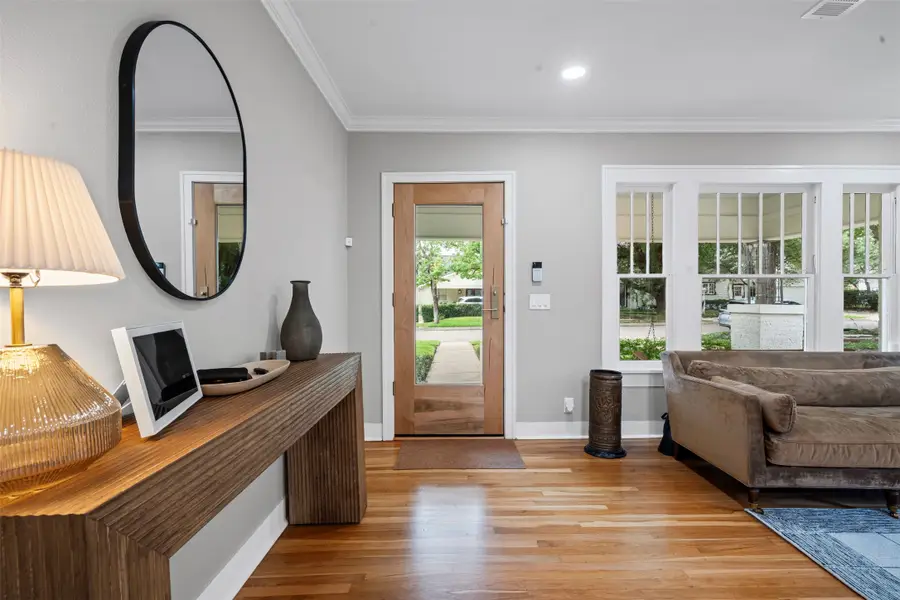 4014 Modlin Avenue, Fort Worth, TX 76107 - Image #2