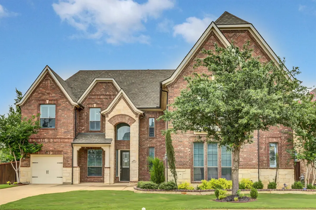 410 Aylesbury Court, Roanoke, TX 76262 - Image #1