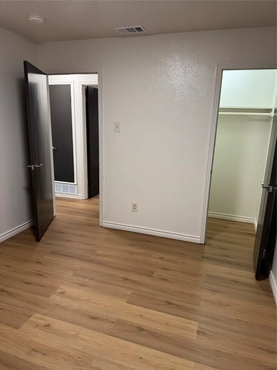 926 Malibu Drive, Garland, TX 75043 - Image #2