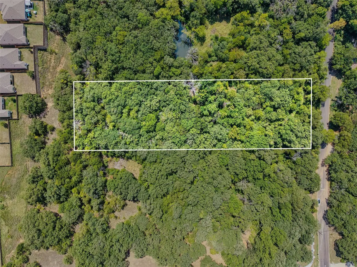 221 Sandy Lane, Fort Worth, TX 76120 - Image #1