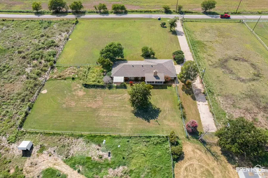 3787 Rifle Range Road, Iowa Park, TX 76367 - Image #2