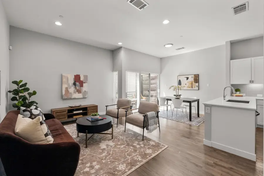 2290 N Fitzhugh Avenue #40, Dallas, TX 75204 - Image #3