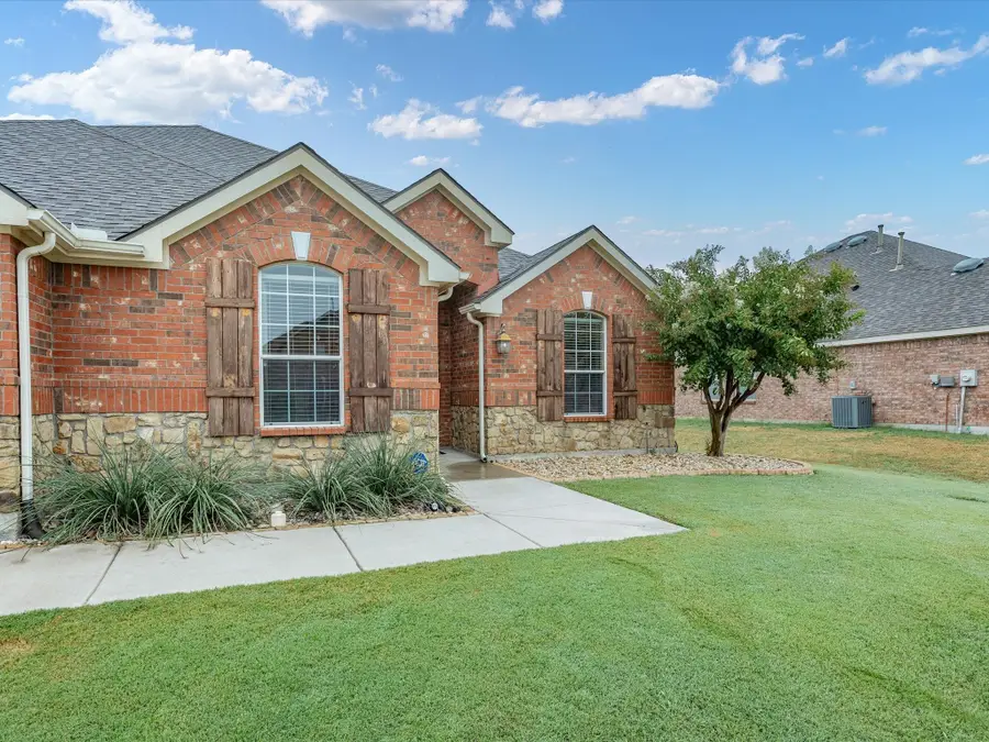 1105 Cactus Spine Drive, Fort Worth, TX 76052 - Image #3