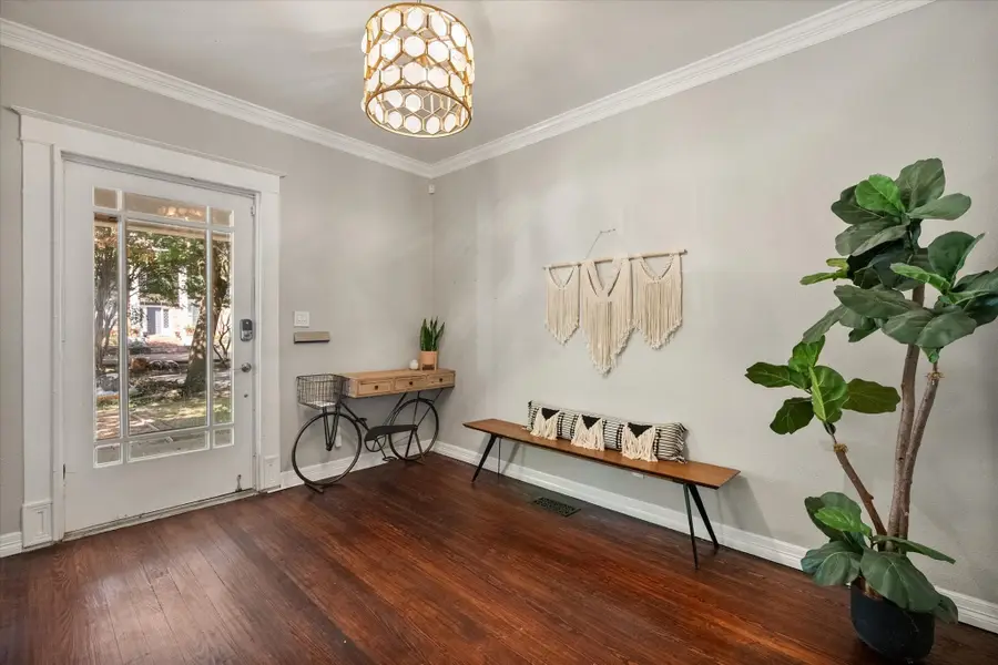 318 S Edgefield Avenue, Dallas, TX 75208 - Image #3