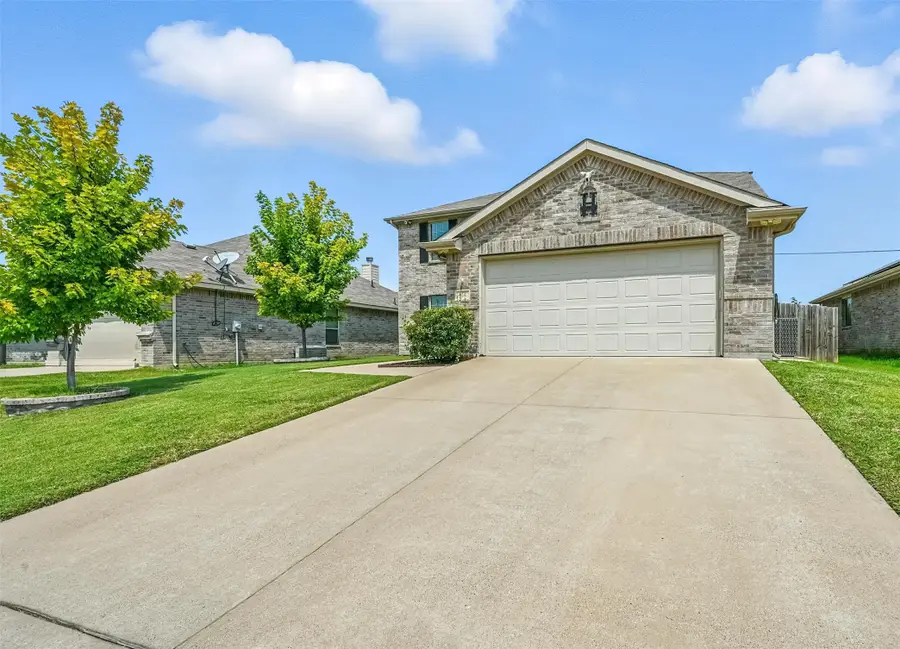614 Jennie Marie Circle, Ellis, TX 75125 - Image #3